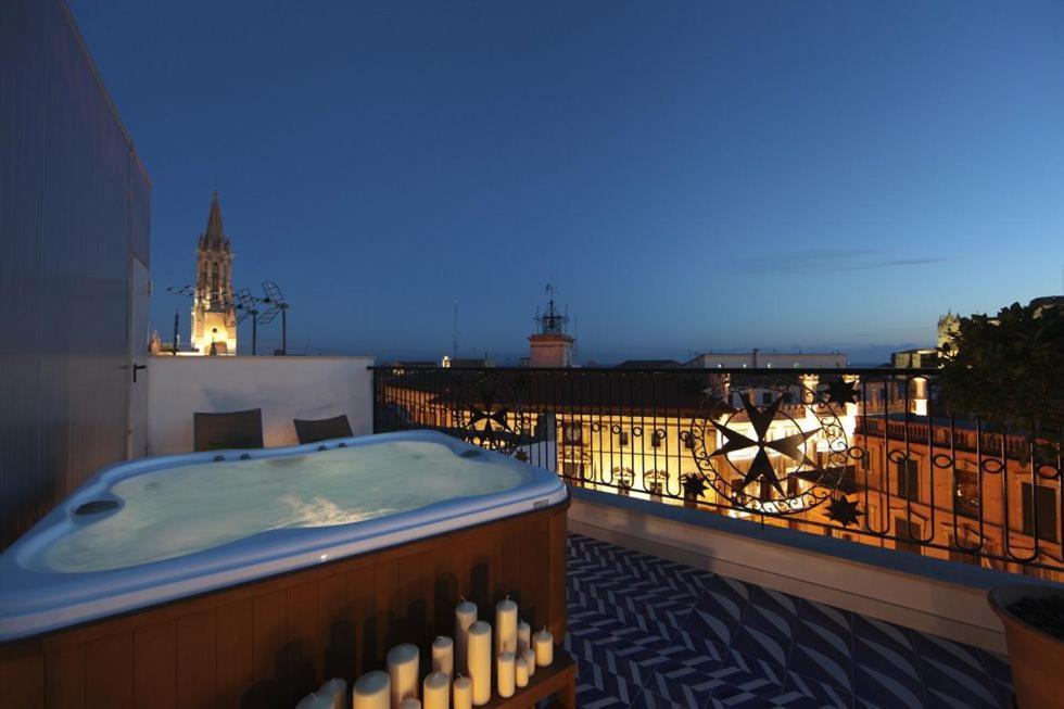 Cort Hotel 4*
