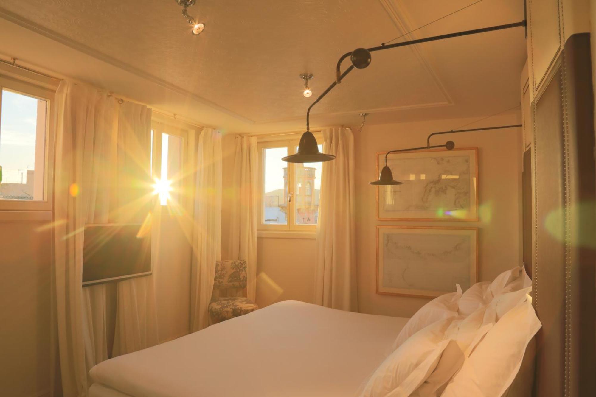 Hotel Cort 4*