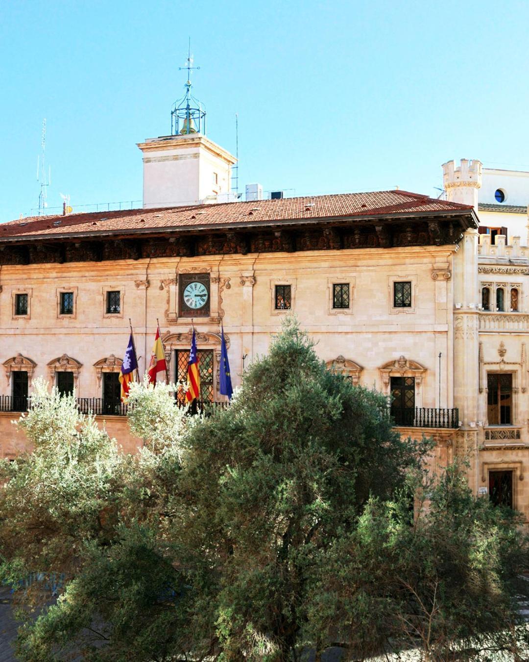 Hotel Cort 4*